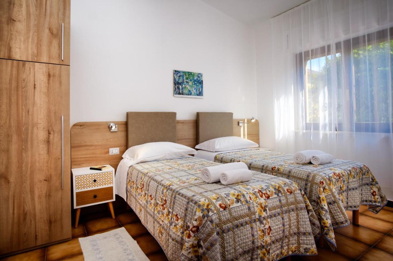 Residence Appartamenti Caffarena Àrbatax Εξωτερικό φωτογραφία