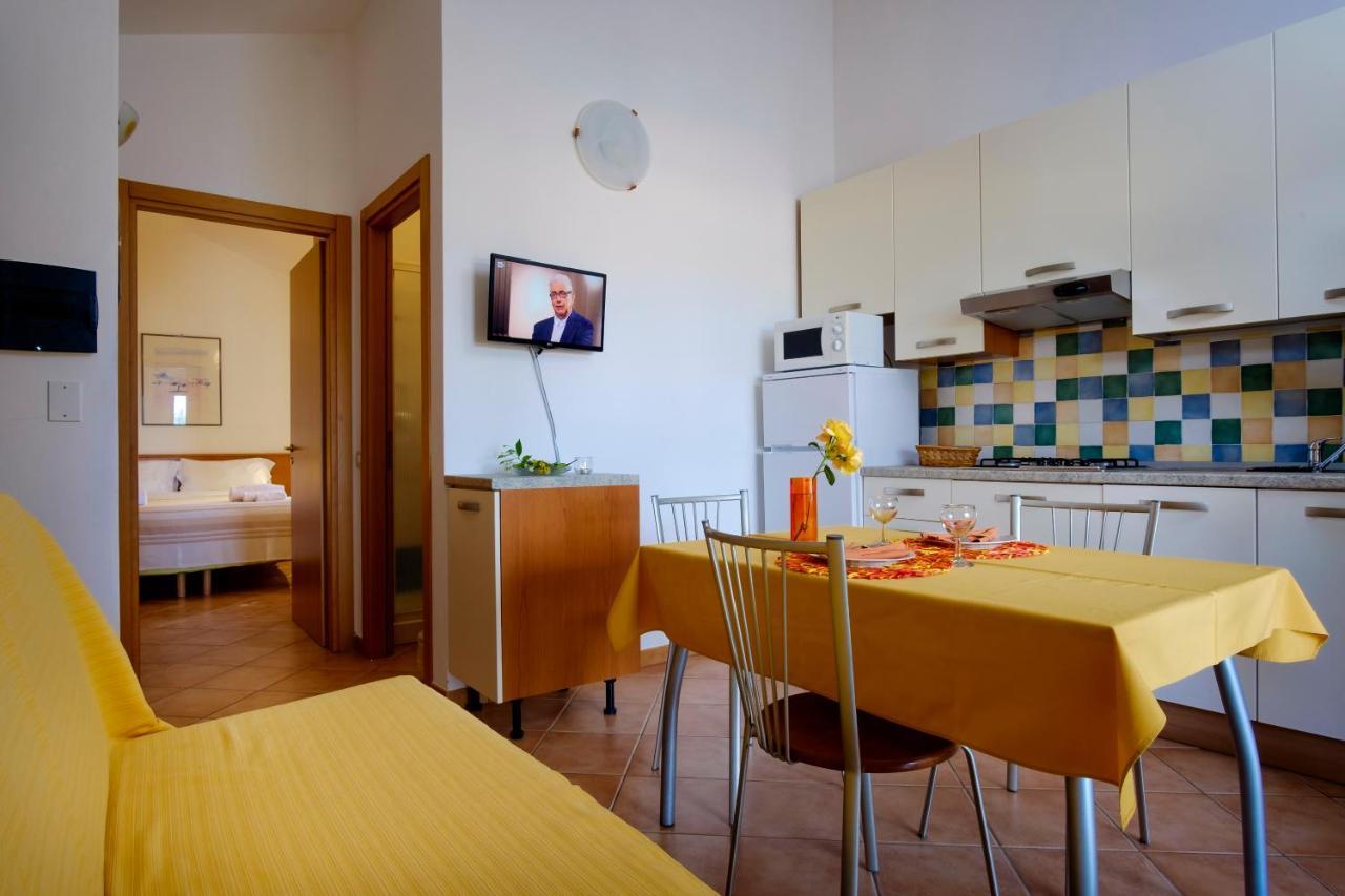 Residence Appartamenti Caffarena Àrbatax Εξωτερικό φωτογραφία
