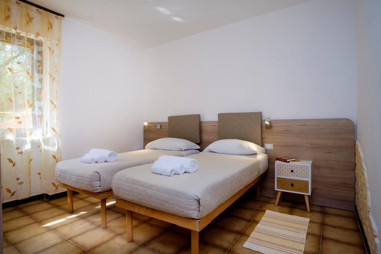 Residence Appartamenti Caffarena Àrbatax Εξωτερικό φωτογραφία