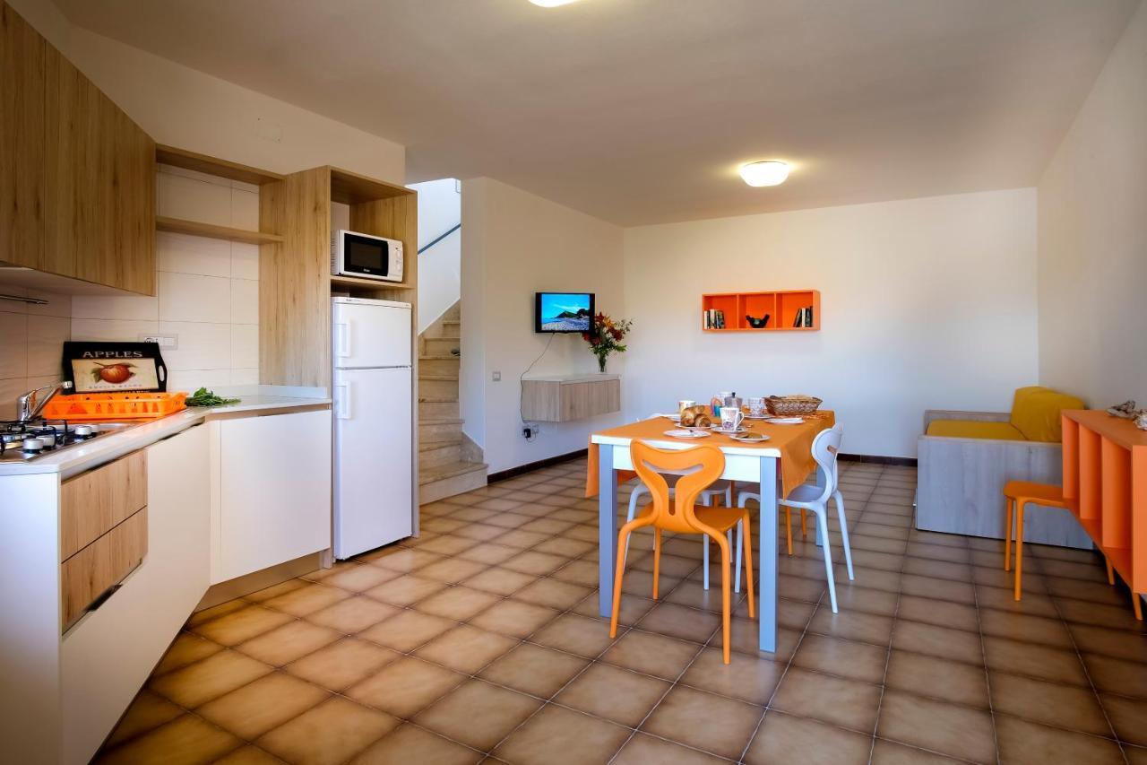 Residence Appartamenti Caffarena Àrbatax Εξωτερικό φωτογραφία